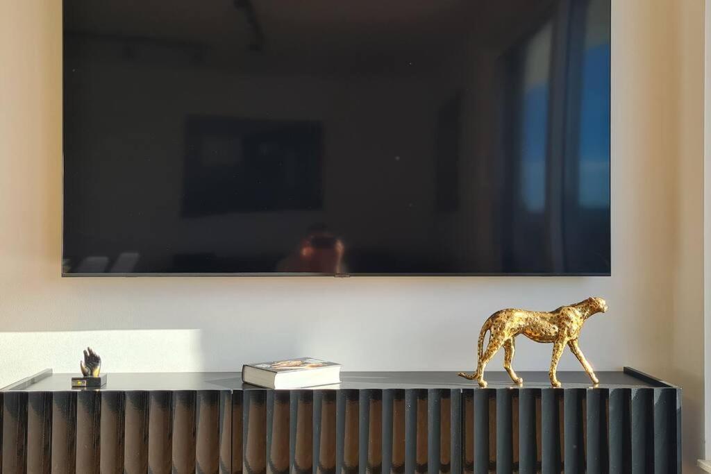 Ilari - Luxury 100m2 Penthouse, Terrace & View In Appartement Split
