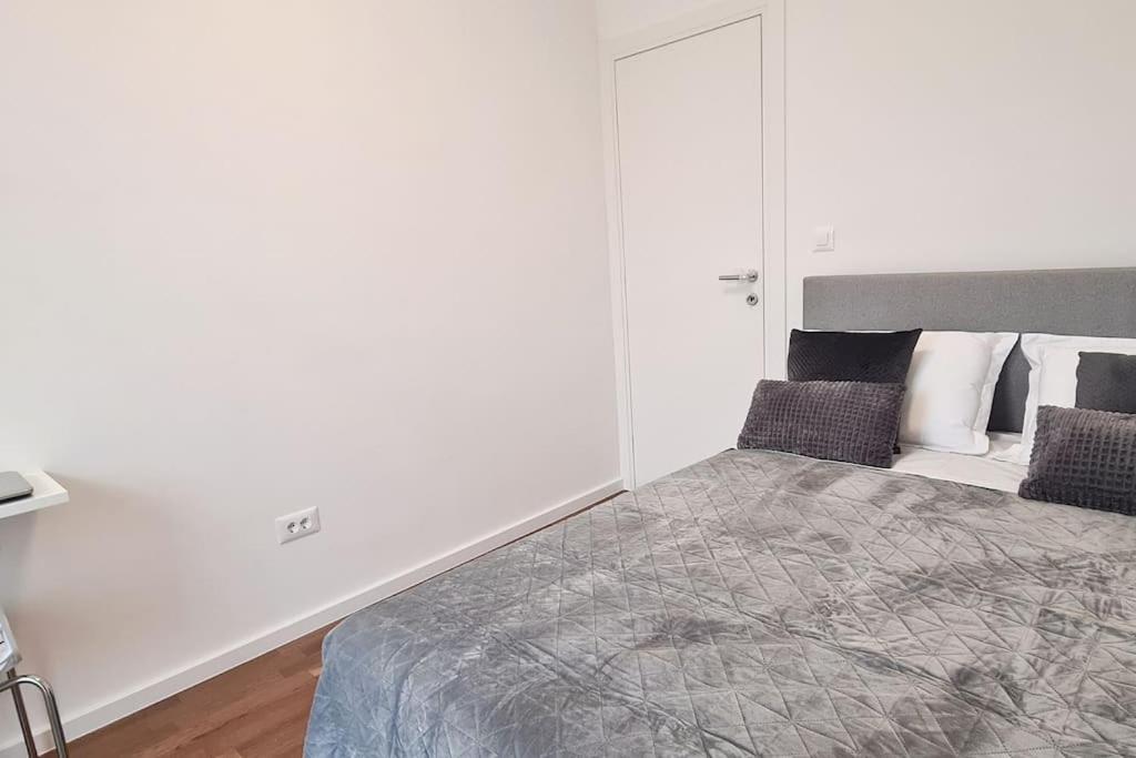 Ilari - Luxury 100m2 Penthouse, Terrace & View In