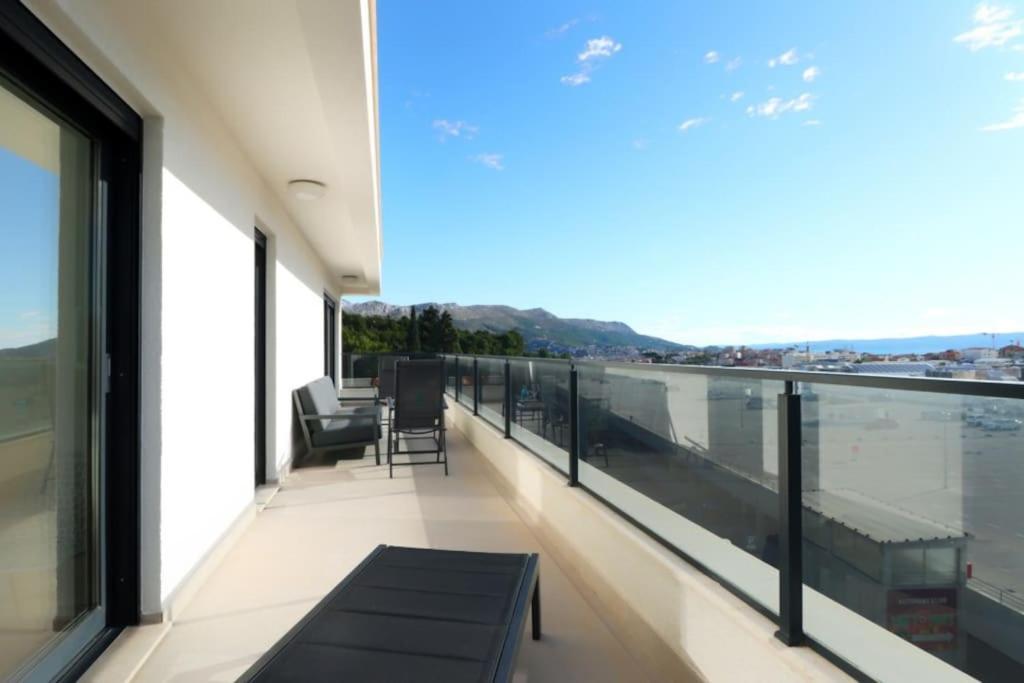 Apartment Ilari - Exclusive, Luxury Penthouse 100m2 & Private Garage *