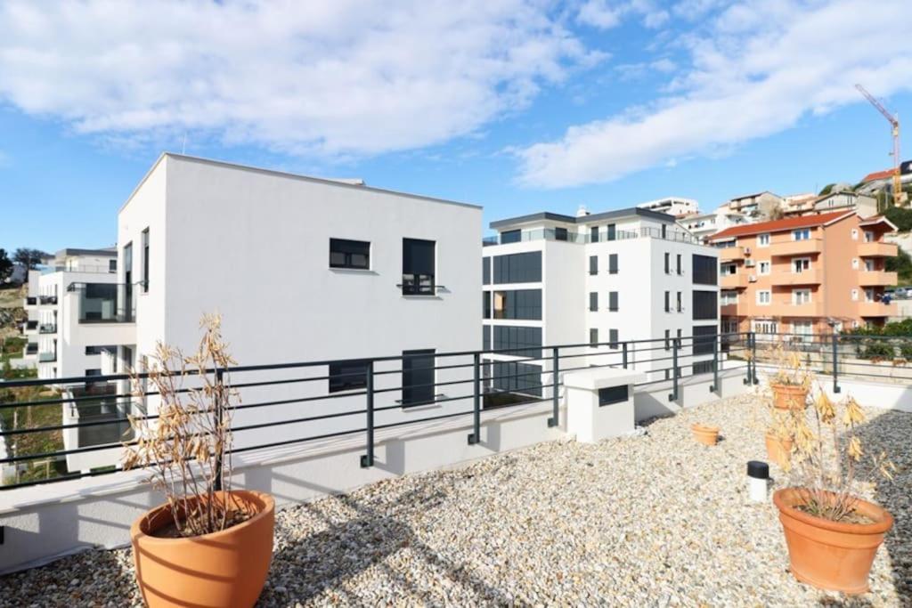 Ilari - Exclusive, Luxury Penthouse 100m2 & Private Garage * Split