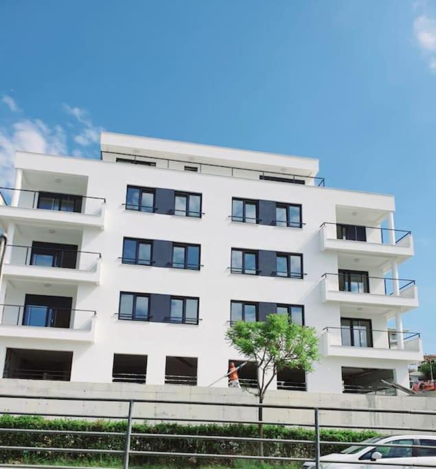 Ilari - Exclusive, Luxury Penthouse 100m2 & Private Garage